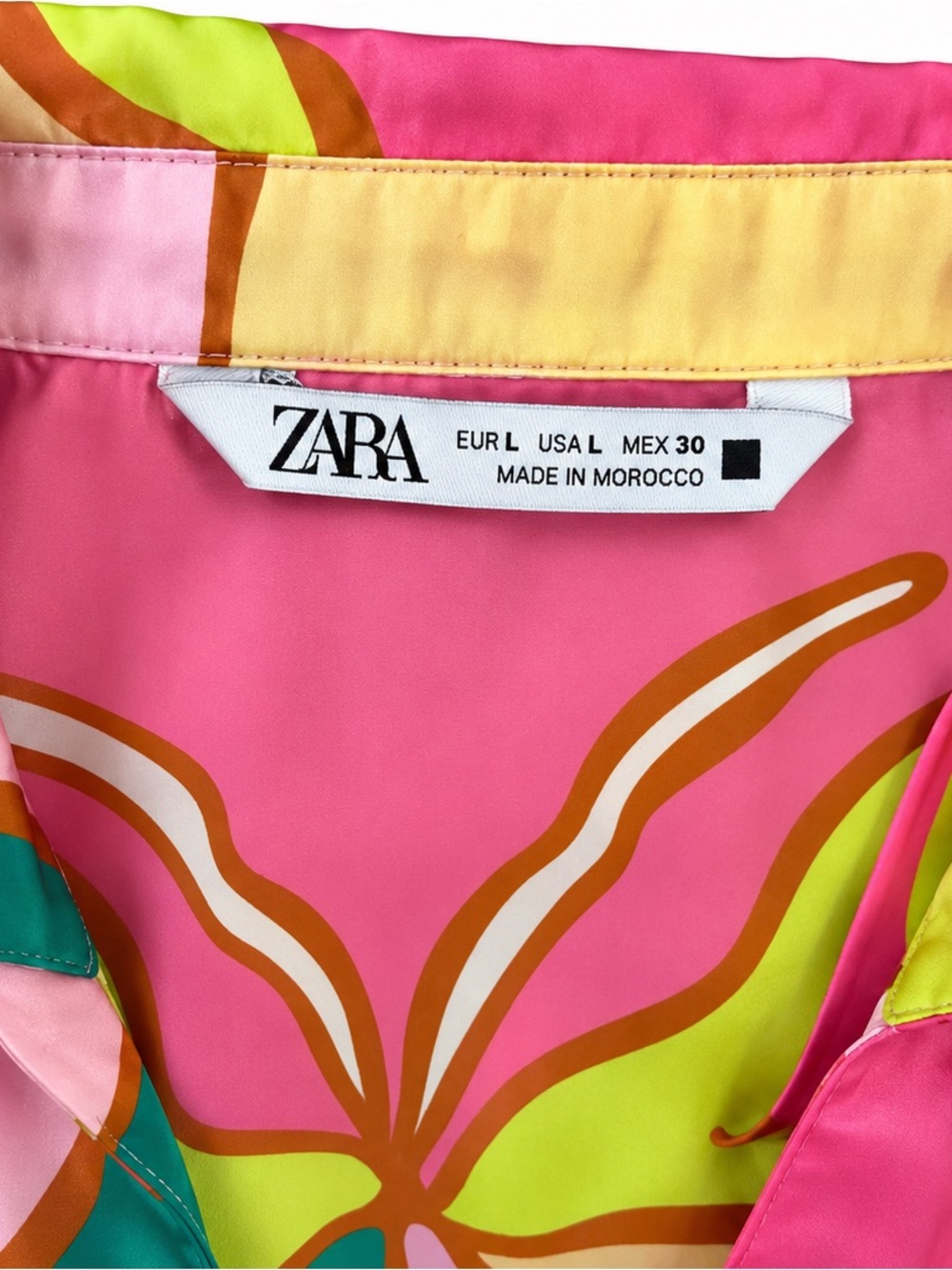 Zara Satin Button Down Blouse Pink Green Gold Buttons Size L - Picture 3 of 4
